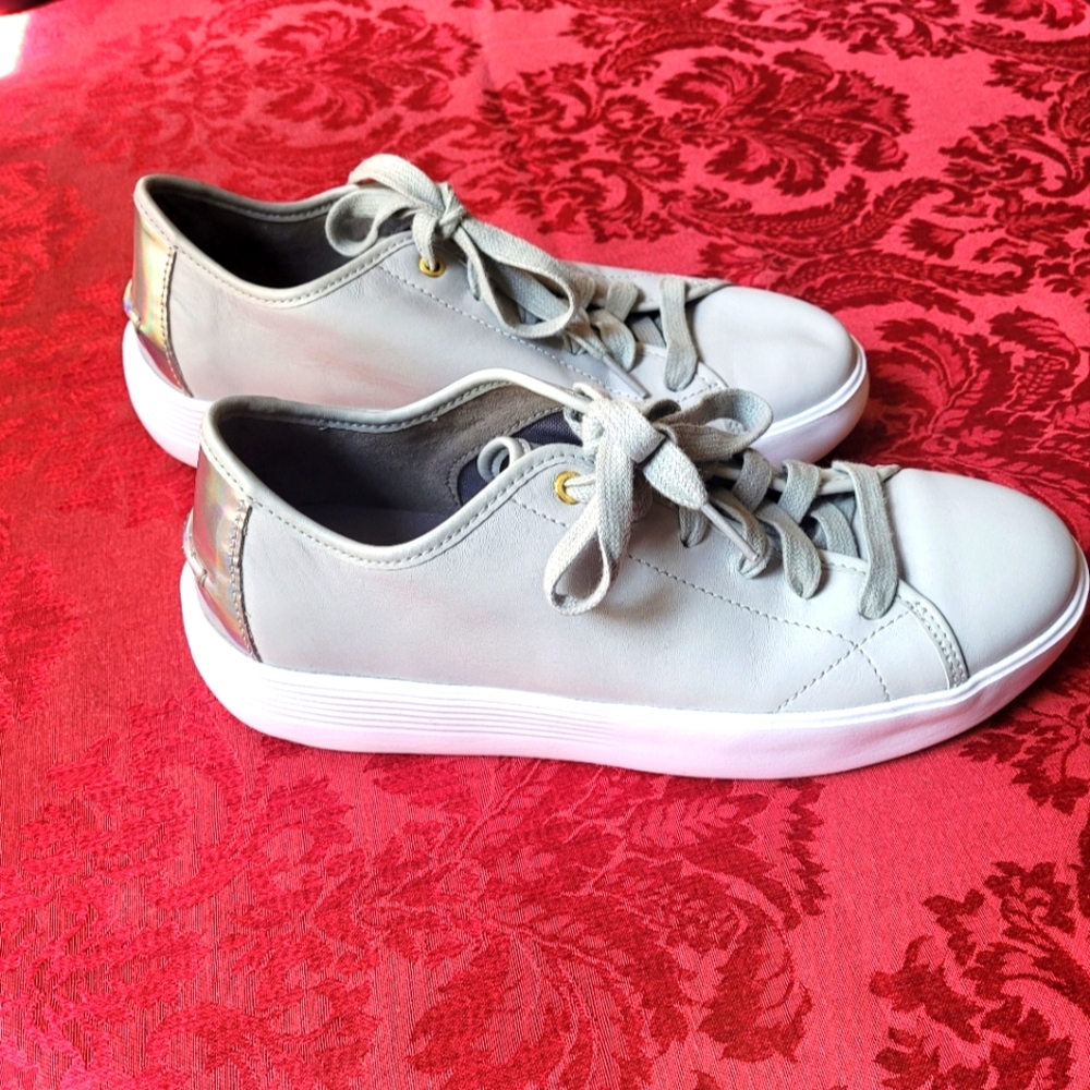 Cole Haan grey/white/holographic sneakers. Size 8.5